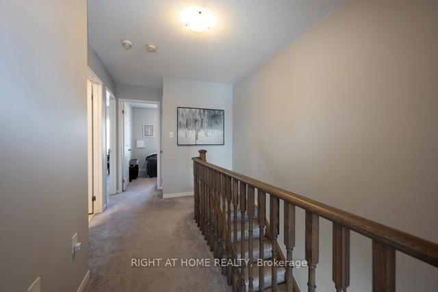 2506 - 2506 Bromus Path N, Townhouse with 3 bedrooms, 3 bathrooms and 1 parking in Oshawa ON | Image 2