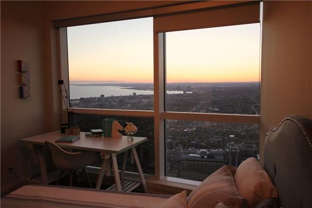 lph7816 - 388 Yonge St, Condo with 3 bedrooms, 3 bathrooms and 2 parking in Toronto ON | Image 13