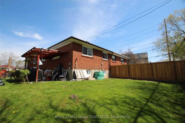 129 Nelson St, House semidetached with 3 bedrooms, 3 bathrooms and 1 parking in Toronto ON | Image 8