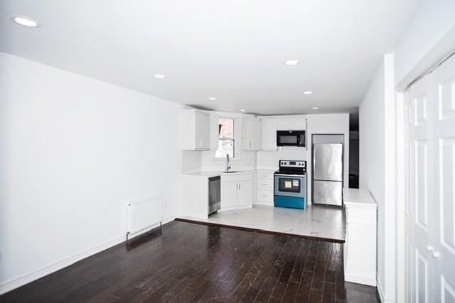 1116 College St W, Condo with 6 bedrooms, 6 bathrooms and 1 parking in Toronto ON | Image 13