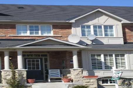 1032 Bur Oak Ave, House attached with 3 bedrooms, 3 bathrooms and 1 parking in Markham ON | Image 1