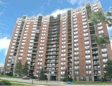 1818 - 50 Mississauga Valley Blvd, Condo with 3 bedrooms, 2 bathrooms and 1 parking in Mississauga ON | Image 1
