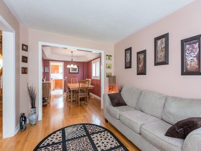 11 Annie Cres, House detached with 4 bedrooms, 3 bathrooms and 4 parking in Ajax ON | Image 25