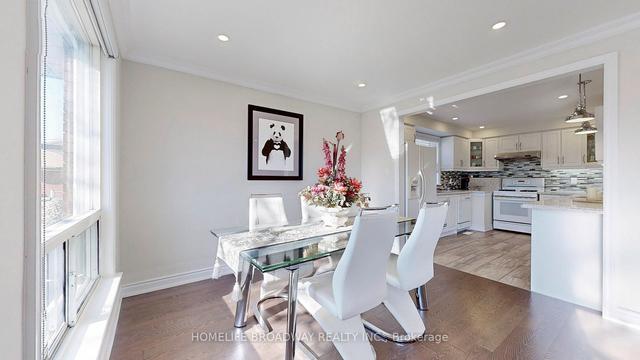 54 Lowcrest Blvd, House detached with 3 bedrooms, 4 bathrooms and 4 parking in Toronto ON | Image 35