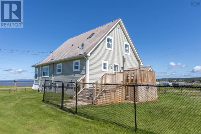 468 Lower Cove Road, House detached with 3 bedrooms, 1 bathrooms and null parking in Cumberland, Subd. A NS | Image 9