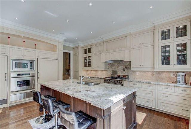 112 Glenayr Rd, House detached with 4 bedrooms, 7 bathrooms and 4 parking in Toronto ON | Image 7