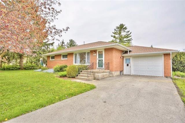 3628 Connection Dr, House detached with 3 bedrooms, 2 bathrooms and 3 parking in Fort Erie ON | Image 3