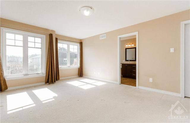 795 Hazelnut Crescent, Townhouse with 3 bedrooms, 3 bathrooms and 2 parking in Ottawa ON | Image 15