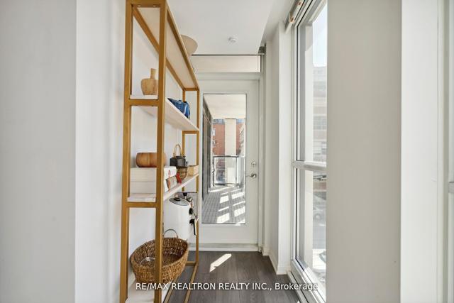 306 - 400 Adelaide St E, Condo with 2 bedrooms, 2 bathrooms and 1 parking in Toronto ON | Image 6