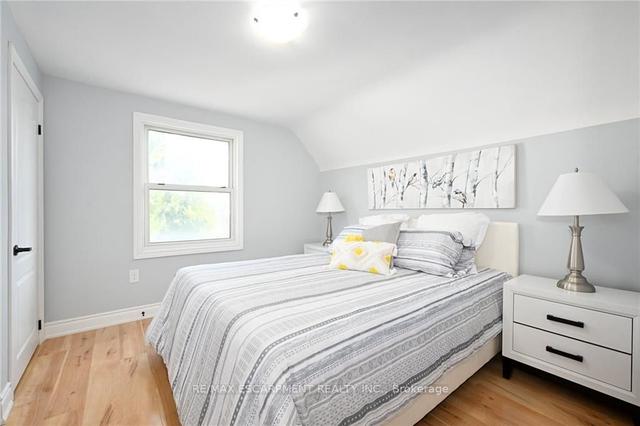 213 East 28th St, House detached with 4 bedrooms, 3 bathrooms and 3 parking in Hamilton ON | Image 15