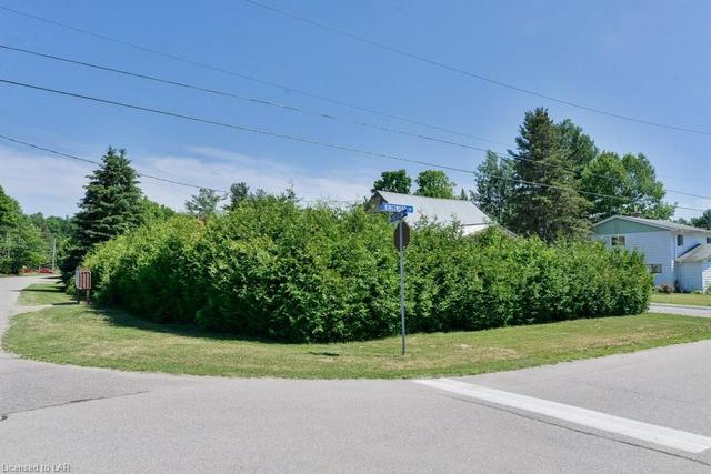 285 Kingswood Drive, House detached with 4 bedrooms, 2 bathrooms and null parking in Gravenhurst ON | Image 25