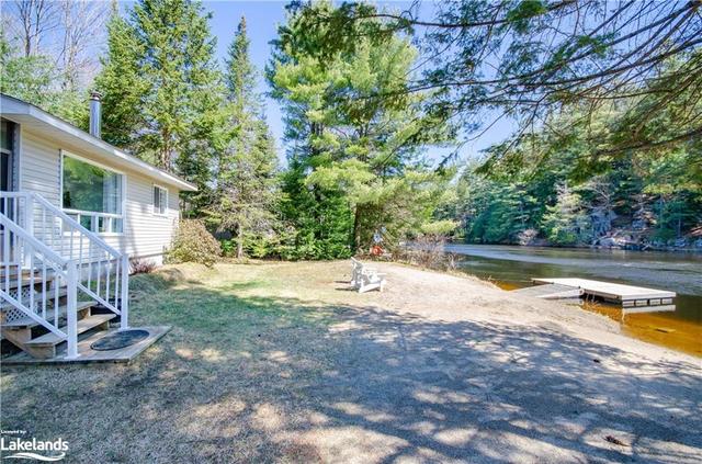 1023 Harmony Lane Private, House detached with 2 bedrooms, 1 bathrooms and 8 parking in Bracebridge ON | Image 1