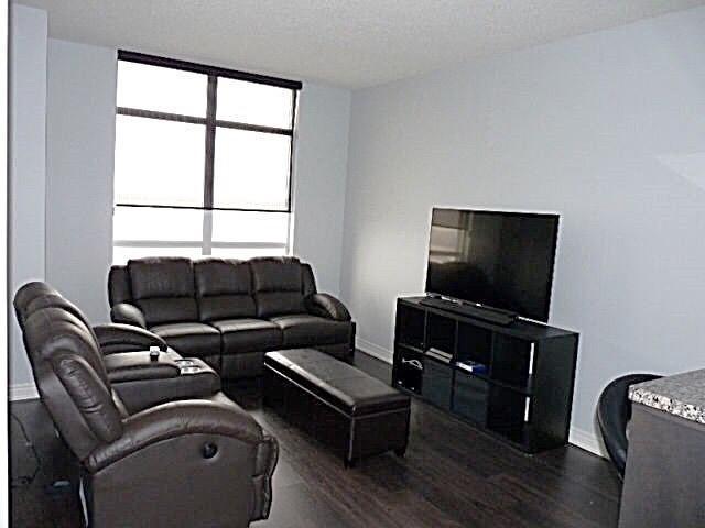 1014 - 9245 Jane St, Condo with 1 bedrooms, 2 bathrooms and 1 parking in Vaughan ON | Image 3