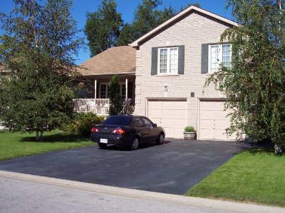 7 Riverdale Dr, House detached with 3 bedrooms, 3 bathrooms and 2 parking in Barrie ON | Image 1