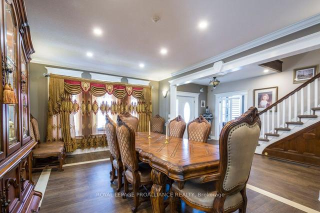 81 Henry St, House detached with 4 bedrooms, 6 bathrooms and 6 parking in Quinte West ON | Image 40