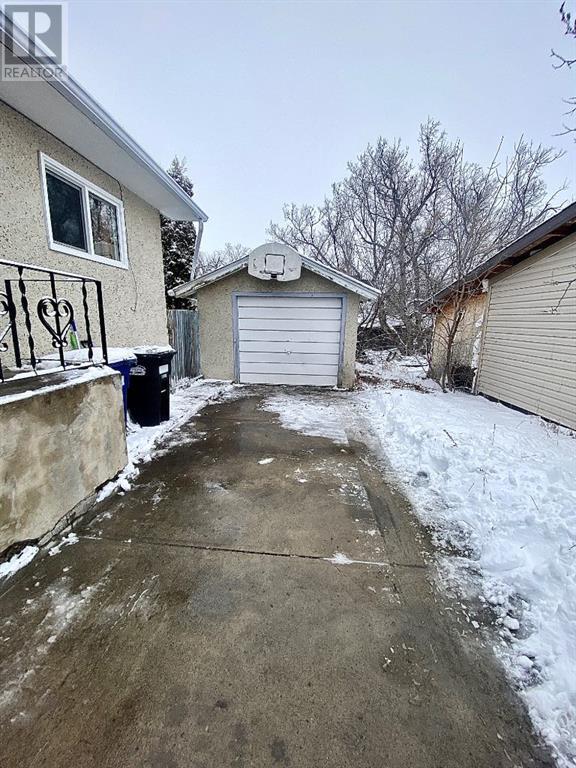 137 19, House detached with 3 bedrooms, 2 bathrooms and 3 parking in Fort Macleod AB | Image 3