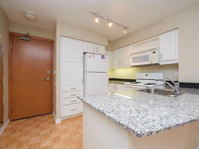 1005 - 33 Sheppard Ave E, Condo with 1 bedrooms, 1 bathrooms and 1 parking in Toronto ON | Image 34
