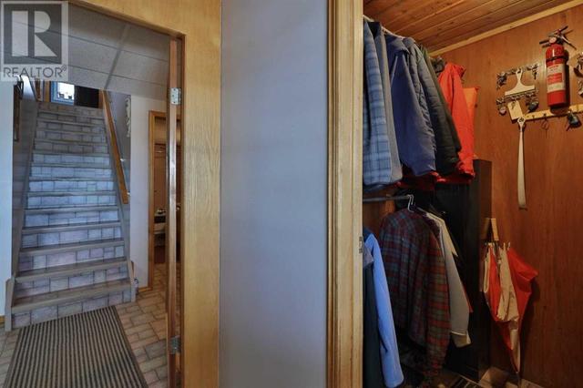 The Front Entry & Closet | Image 6