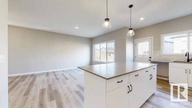 9822 225a St Nw, House detached with 3 bedrooms, 2 bathrooms and 4 parking in Edmonton AB | Image 28