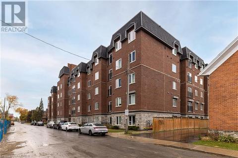 112 - 501 Frontenac Street E, Condo with 2 bedrooms, 1 bathrooms and 1 parking in Kingston ON | Card Image