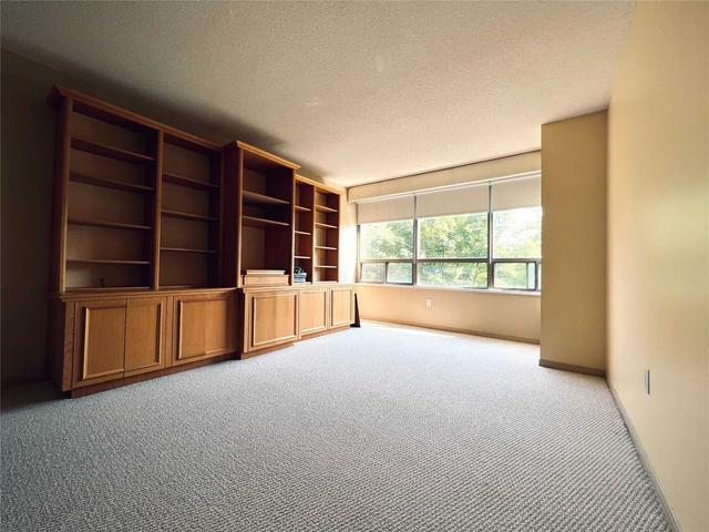 607 - 19 Lower Village Gate, Condo with 2 bedrooms, 2 bathrooms and 2 parking in Toronto ON | Image 2