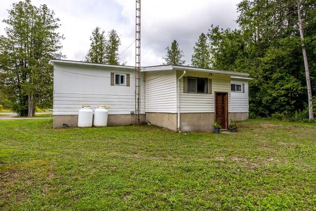 2209 Springbrook Rd, House detached with 3 bedrooms, 1 bathrooms and 9 parking in Stirling Rawdon ON | Image 24