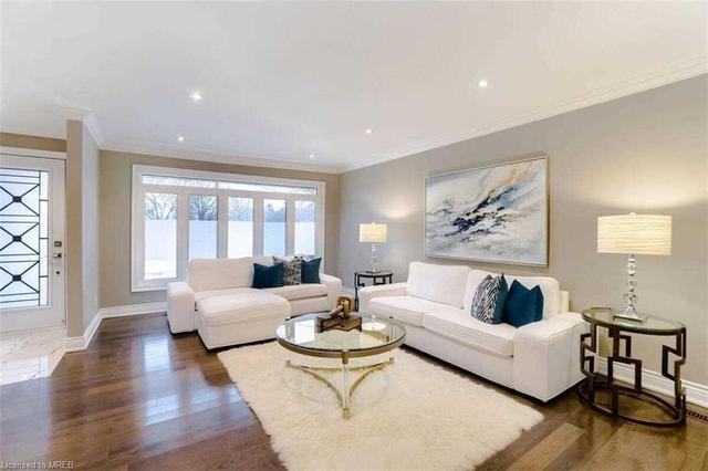 237 Wales Crescent, House detached with 5 bedrooms, 2 bathrooms and 7 parking in Oakville ON | Image 6