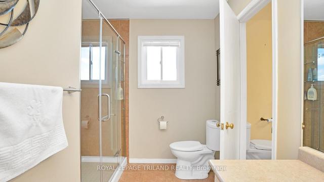 914 Shelborne St, House semidetached with 3 bedrooms, 4 bathrooms and 2 parking in London ON | Image 15