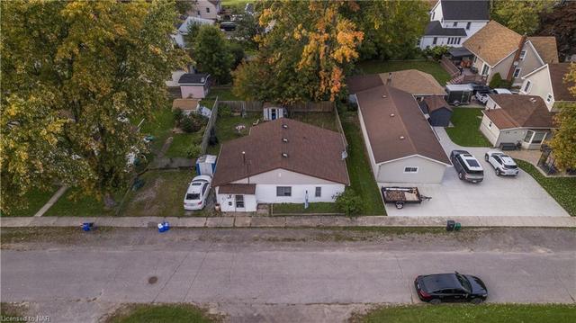 81 Stoner Street, House detached with 2 bedrooms, 1 bathrooms and 1 parking in Port Colborne ON | Image 22