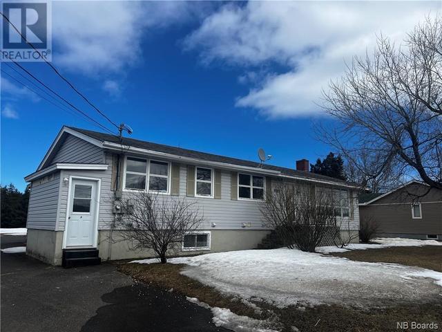 4234 Robinson Rue, House detached with 5 bedrooms, 3 bathrooms and null parking in Tracadie NB | Image 1