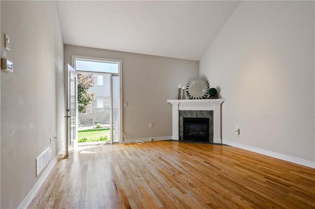 113 - 2125 Itabashi Way, House attached with 3 bedrooms, 2 bathrooms and 1 parking in Burlington ON | Image 19