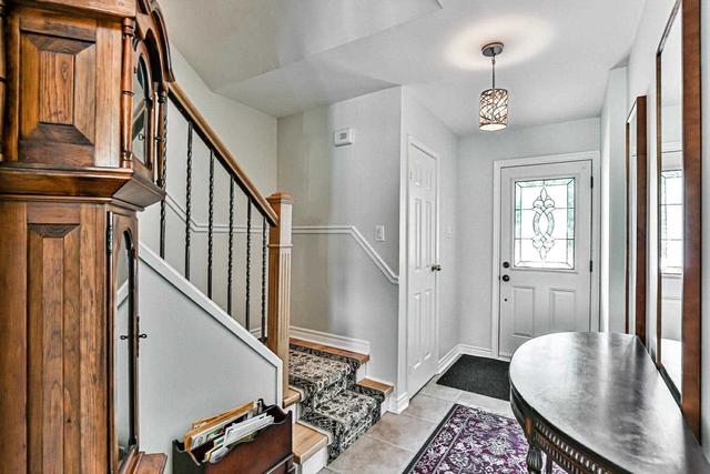 35 Knightsbridge Way, Townhouse with 4 bedrooms, 2 bathrooms and 2 parking in Markham ON | Image 25