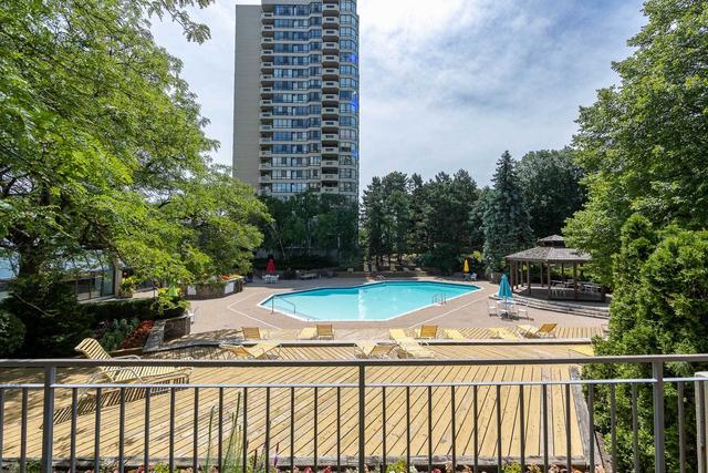 208 - 275 Bamburgh Circ, Condo with 2 bedrooms, 2 bathrooms and 1 parking in Toronto ON | Image 9