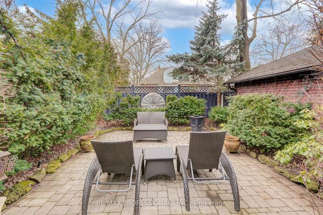 62 Willingdon Blvd, House detached with 3 bedrooms, 3 bathrooms and 3 parking in Toronto ON | Image 30