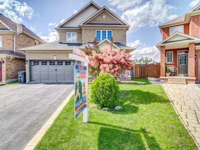 21 Milkweed Cres, House detached with 3 bedrooms, 3 bathrooms and 4 parking in Brampton ON | Image 1