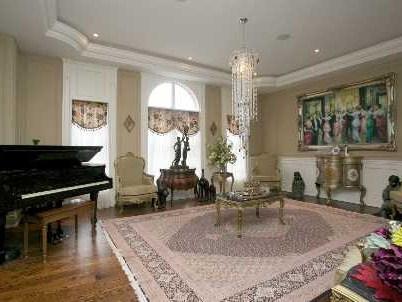 81 Woodward Ave, House detached with 4 bedrooms, 6 bathrooms and 9 parking in Markham ON | Image 2