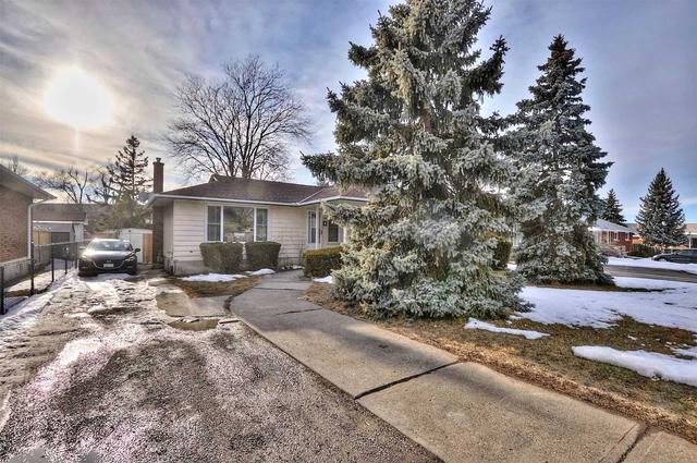 15 Glengarry Rd, House detached with 4 bedrooms, 3 bathrooms and 6 parking in St. Catharines ON | Image 22
