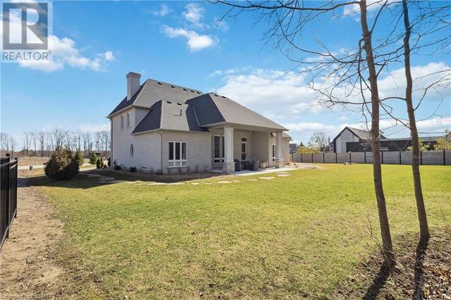 3845 Deer Trail, House detached with 3 bedrooms, 3 bathrooms and 11 parking in London ON | Image 37