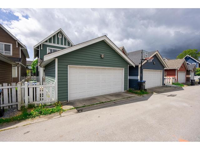 177 Dockside Court, House detached with 3 bedrooms, 3 bathrooms and null parking in New Westminster BC | Image 33