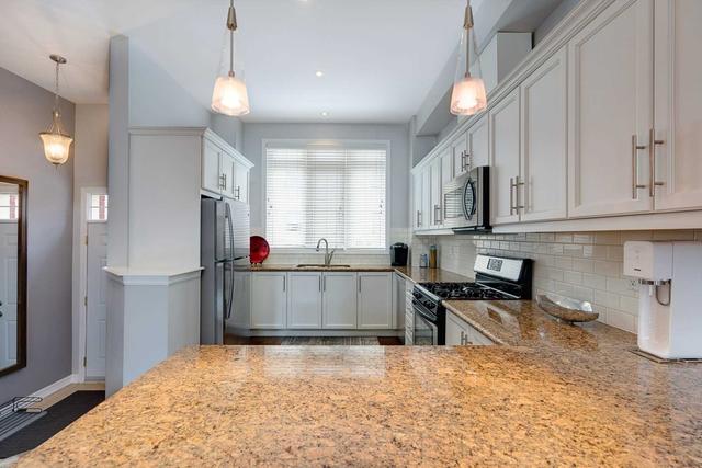 7 Tompkins Mews, House attached with 3 bedrooms, 2 bathrooms and 2 parking in Toronto ON | Image 23