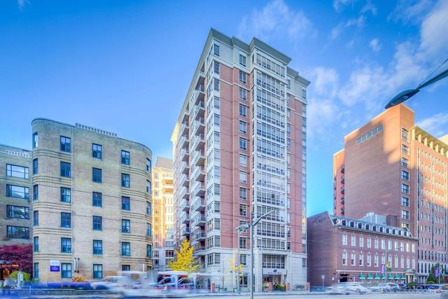 607 - 60 St Clair Ave W, Condo with 2 bedrooms, 1 bathrooms and 0 parking in Toronto ON | Image 1