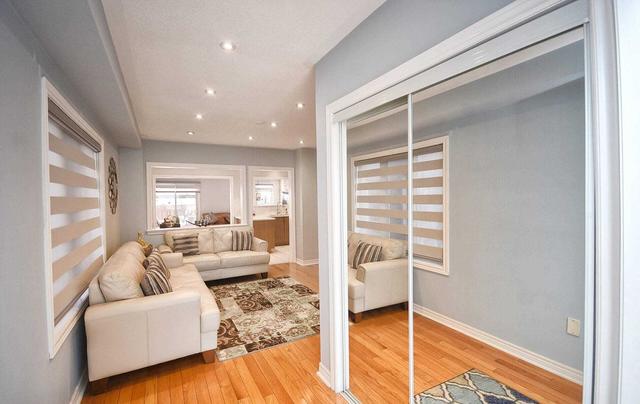 7214 Gagliano Dr, House semidetached with 3 bedrooms, 4 bathrooms and 4 parking in Mississauga ON | Image 31