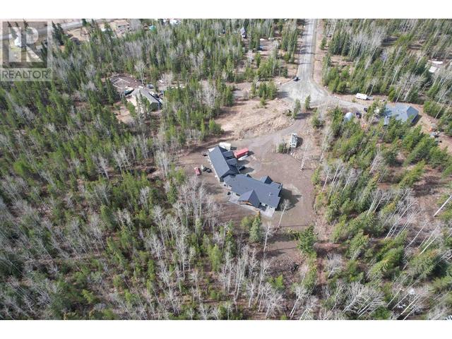 7048 Stockyard Road, House detached with 3 bedrooms, 4 bathrooms and null parking in Cariboo L BC | Image 9