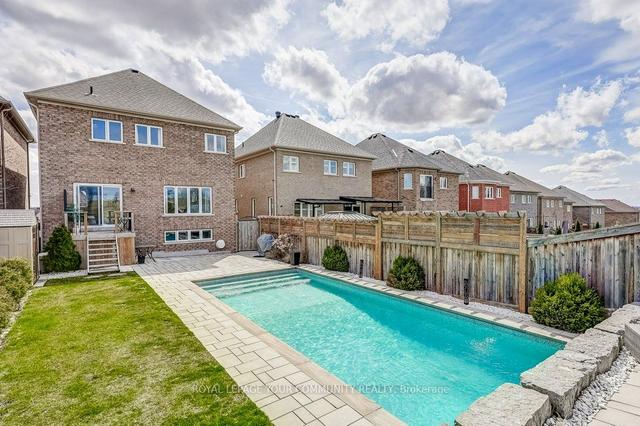 44 Ridge Gate Cres, House detached with 4 bedrooms, 3 bathrooms and 4 parking in East Gwillimbury ON | Image 29