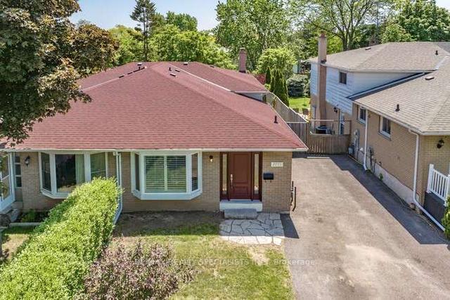 2771 Hollington Cres, House semidetached with 3 bedrooms, 2 bathrooms and 3 parking in Mississauga ON | Image 23