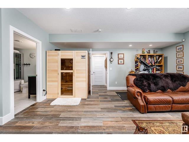 4018 Kennedy Cl Sw, House detached with 3 bedrooms, 3 bathrooms and null parking in Edmonton AB | Image 49