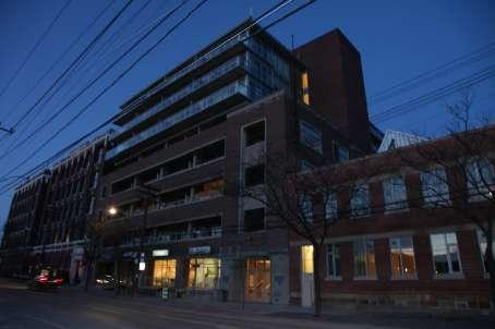 803 - 233 Carlaw Ave, Condo with 2 bedrooms, 1 bathrooms and 1 parking in Toronto ON | Image 1