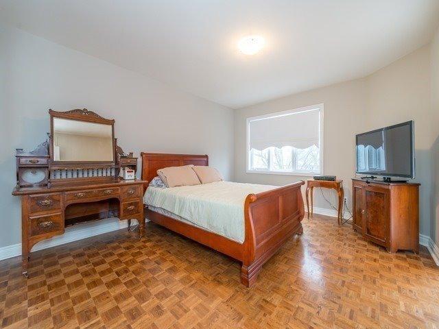 75 Cameron Ave, House detached with 4 bedrooms, 5 bathrooms and 4 parking in Toronto ON | Image 13