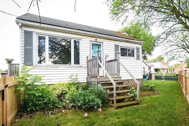 103 Facer St, House detached with 3 bedrooms, 2 bathrooms and 2 parking in St. Catharines ON | Image 11