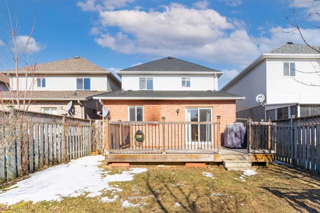 65 Lownie Crt, House detached with 3 bedrooms, 2 bathrooms and 5 parking in Clarington ON | Image 25